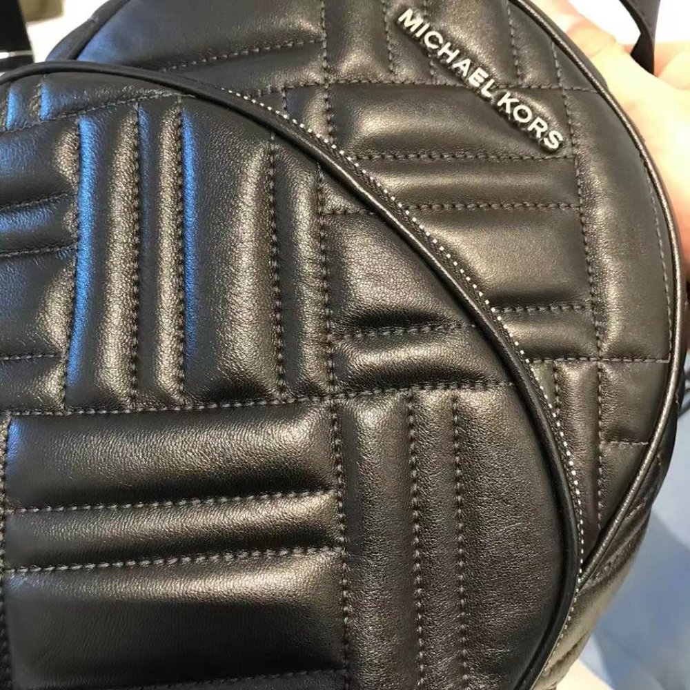 MICHAEL KORS ABBEY MEDIUM BACKPACK BAG - Picture 5 of 10